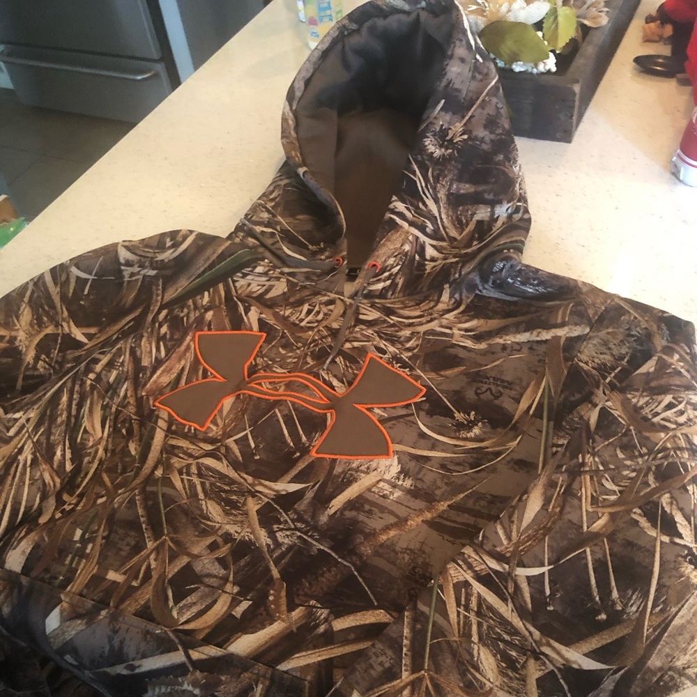 Under Armour real tree men’s hoodie